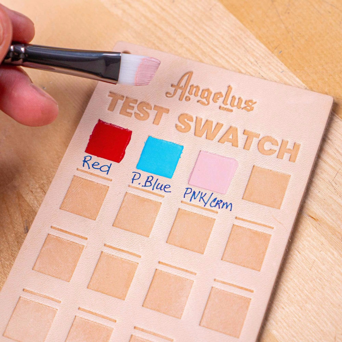 Amostra teste de couro Angelus